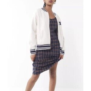Champion Women’s Letterman Jacket Sweatshirt Full Zip Logo Spellout‎ Sherpa XS
